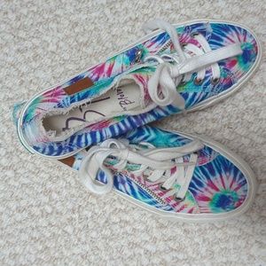 Blowfish Tie dye sneakers like new